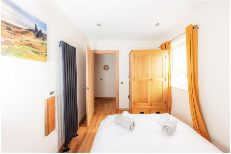 Luxury Cottage With Stunning Views Near Fairy Pools - School House 3 Carbost  Exteriér fotografie